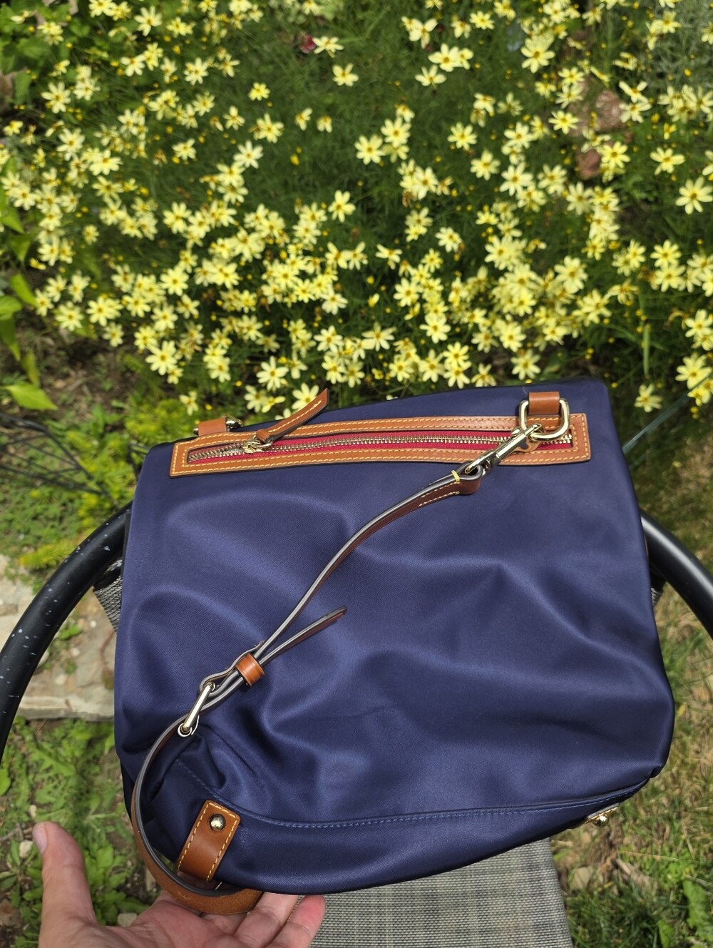 Dooney & Bourke Navy Blue Nylon And Leather Wayfairer Foldover Crossbody Bag EUC - Picture 8 of 13